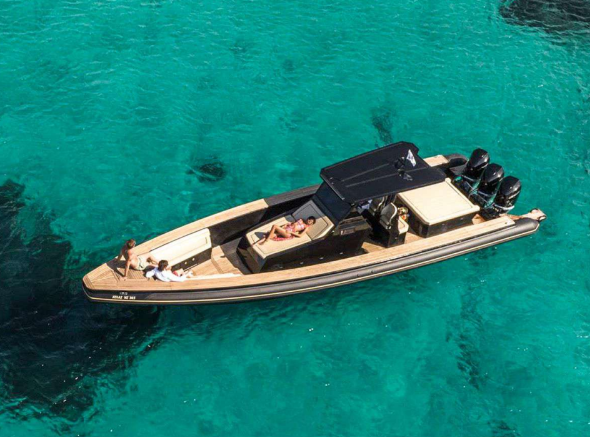 Your Exclusive Mykonos Yacht Experience